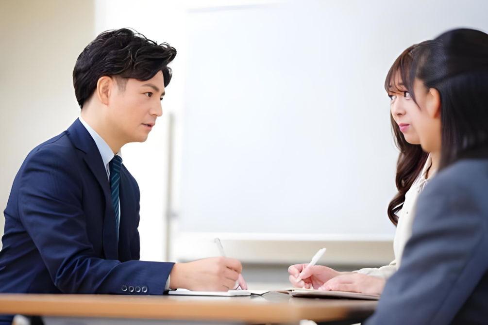 不登校の家庭訪問のイメージ